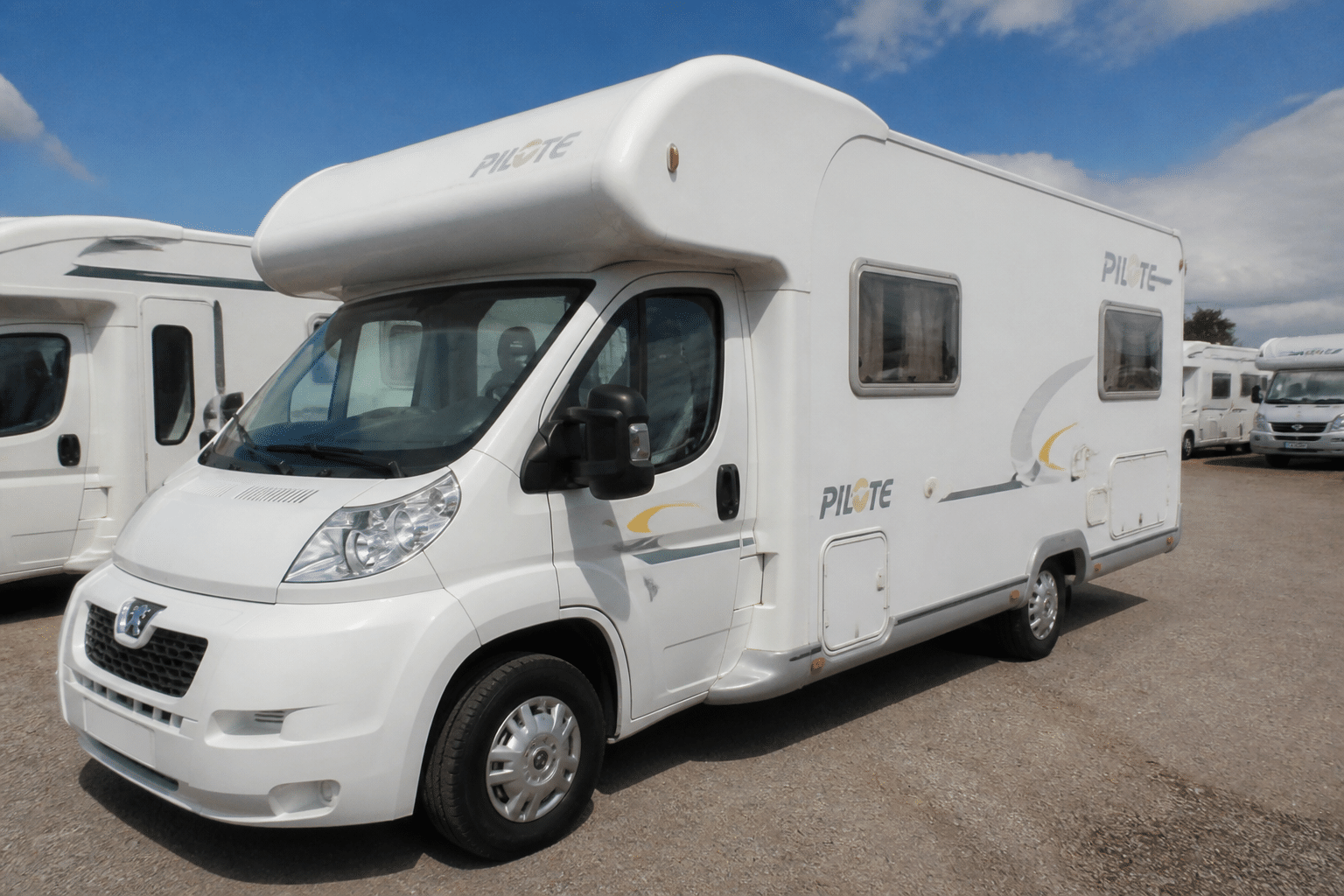 camping-car occasion 15000 euros maxi